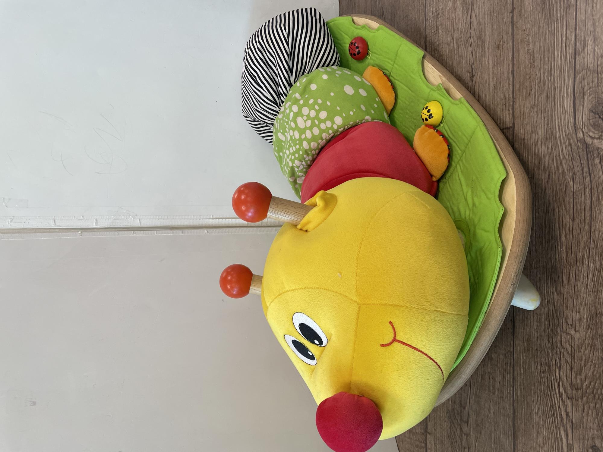 dondolo cavalcabile bruco morbido 1-3 anni