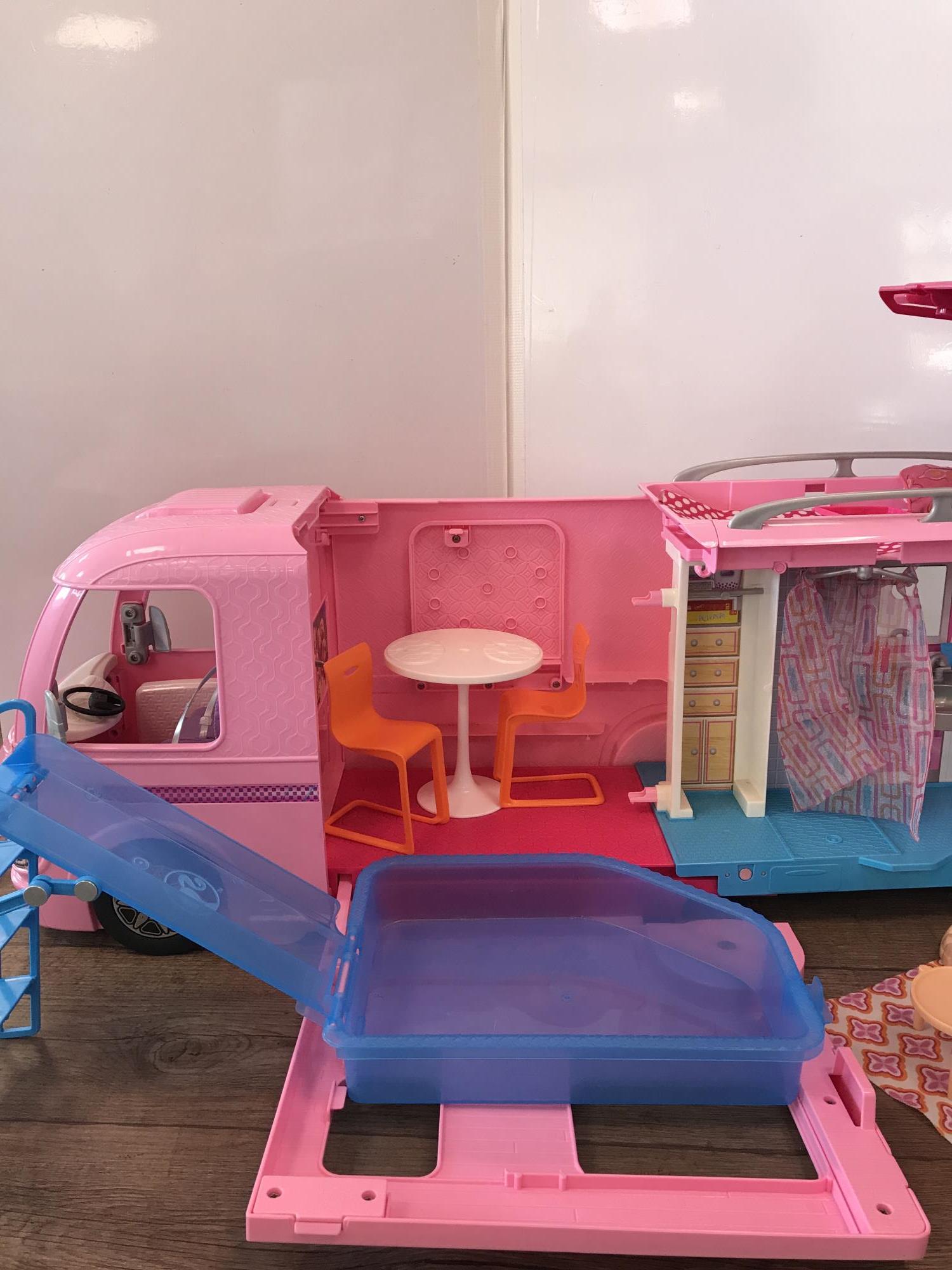 gioco camper di barbie