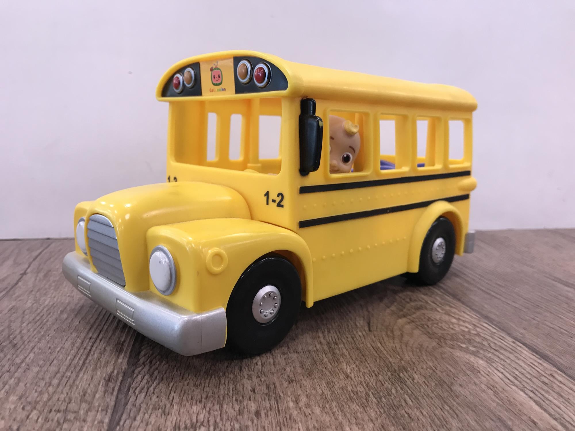 gioco cocomelon scuolabus