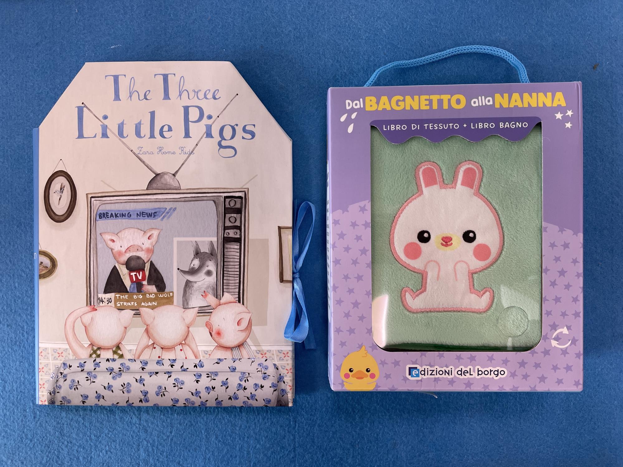 nuovo libro per bagnetto e uno in tessuno tattile bebè