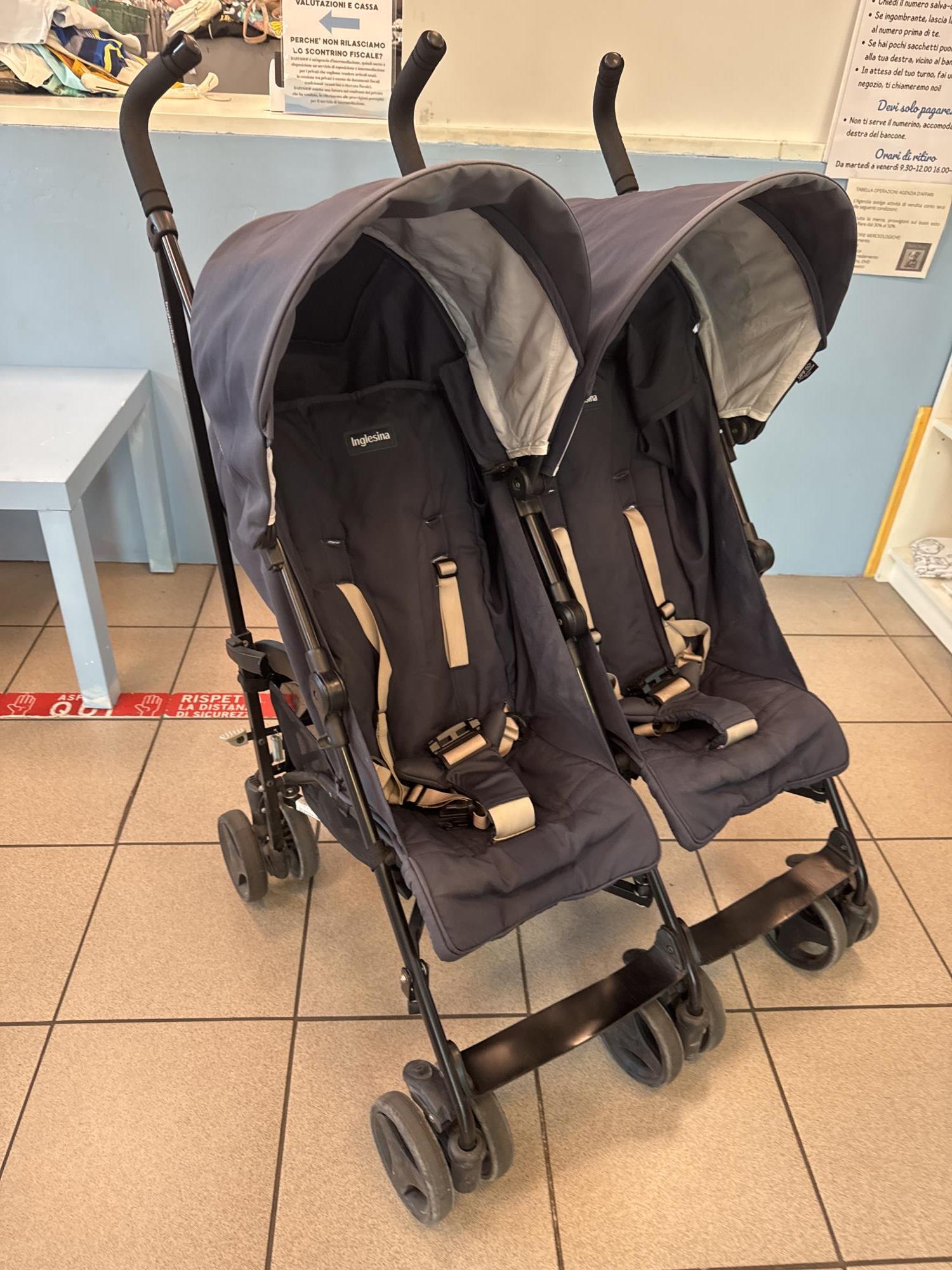 passeggino gemellare fratellare inglesina twin swift reclinabile e con parapioggia