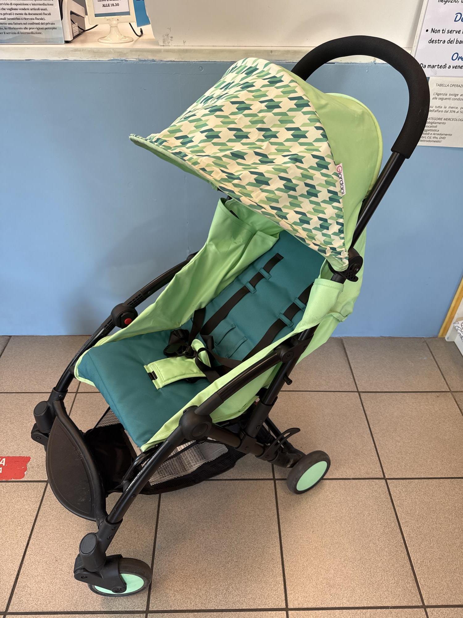 passeggino giordani leggero schienale totalm reclinab chiusura a libro