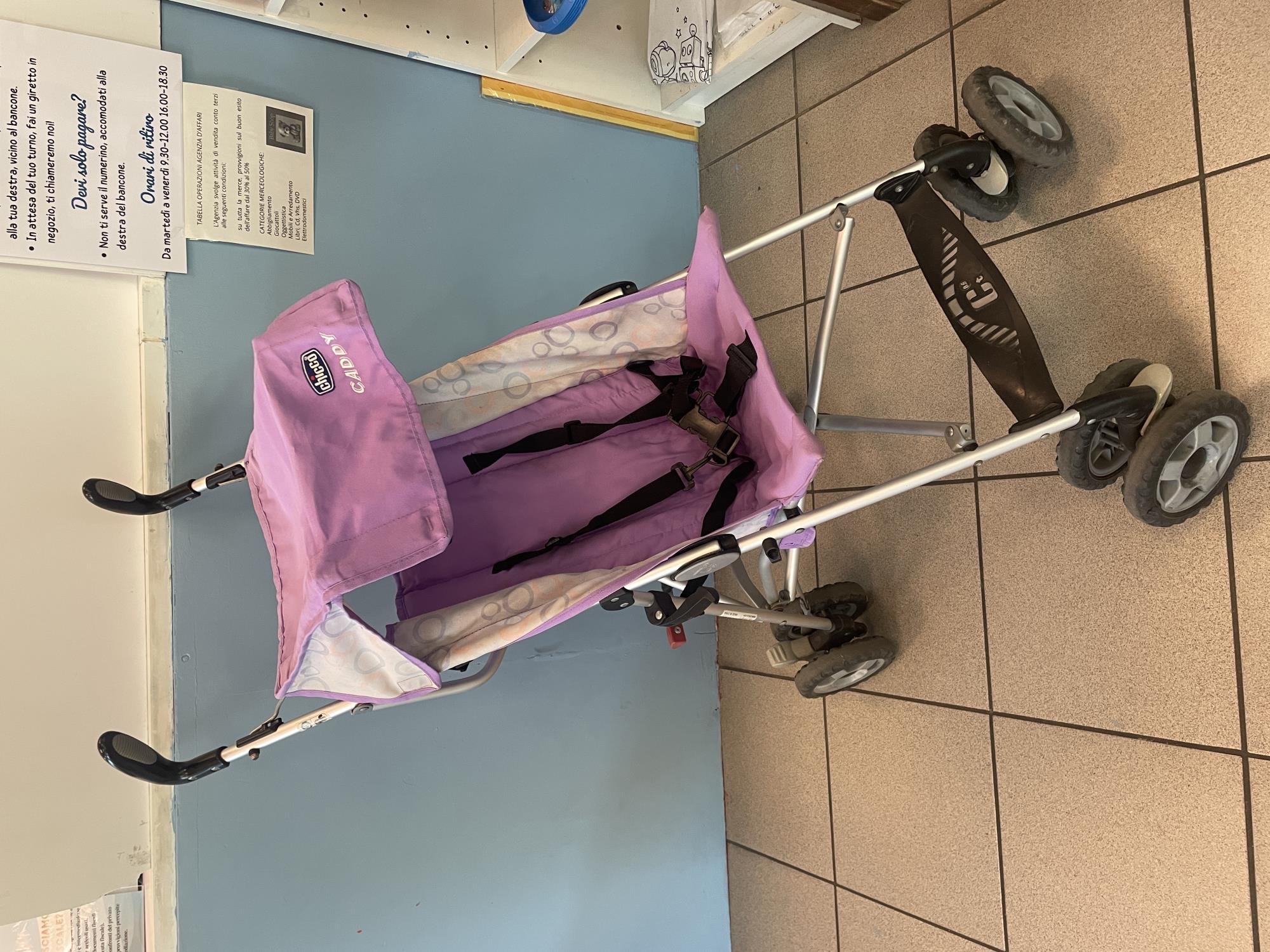 passeggino leggero chicco a ombrello