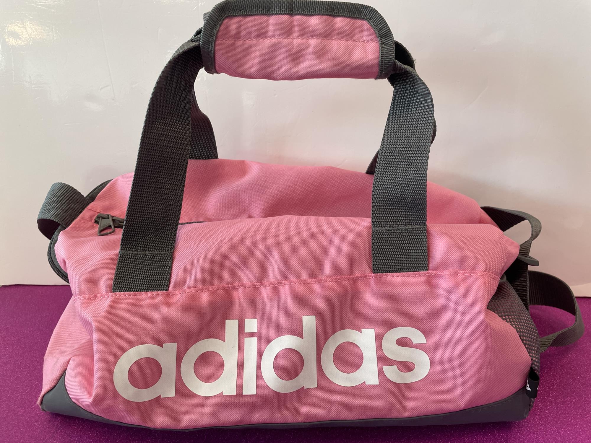 sacca borsa adidas ideale per lo sport bimba