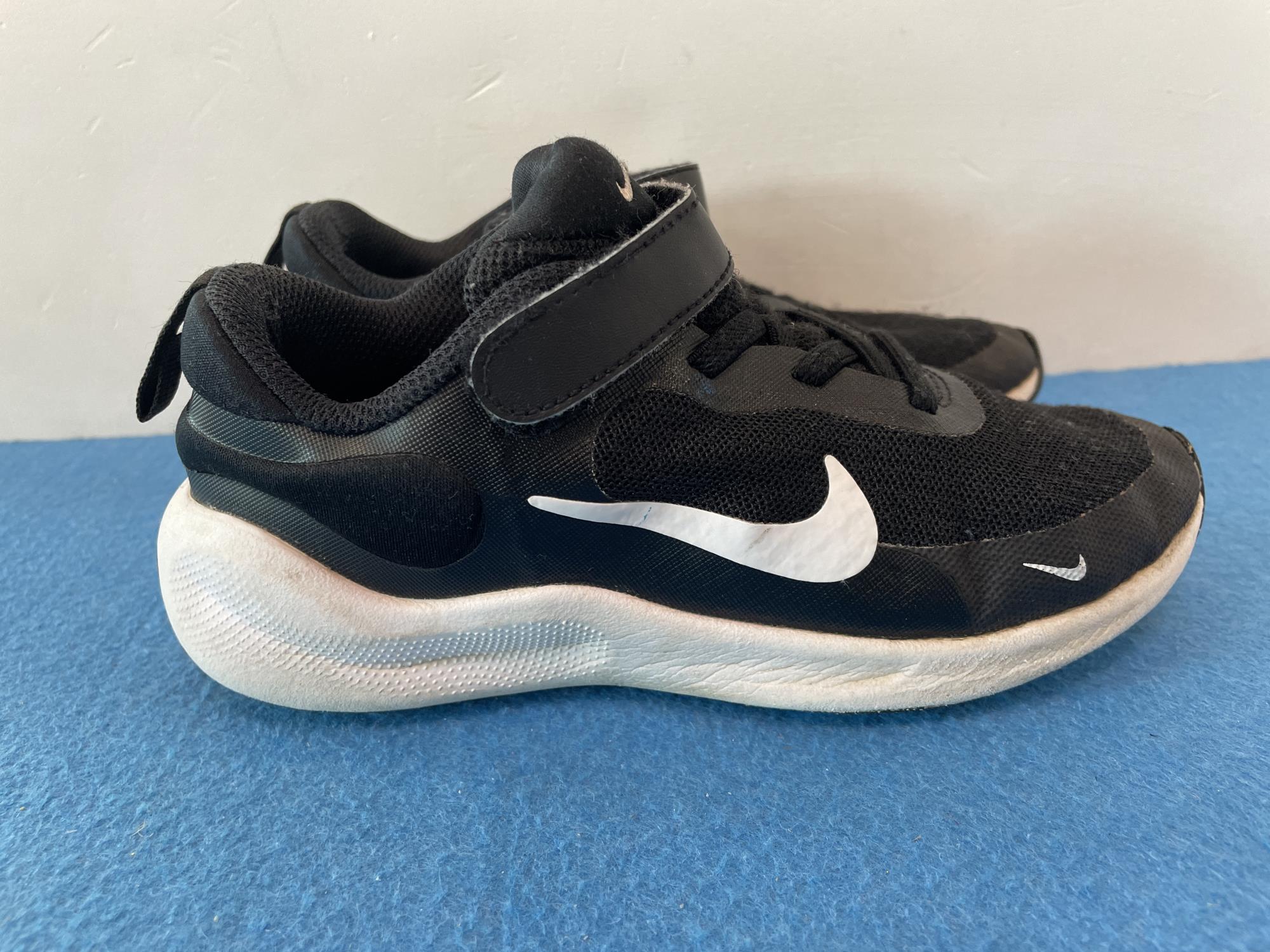 scarpe n 30 nike bimbo leggere