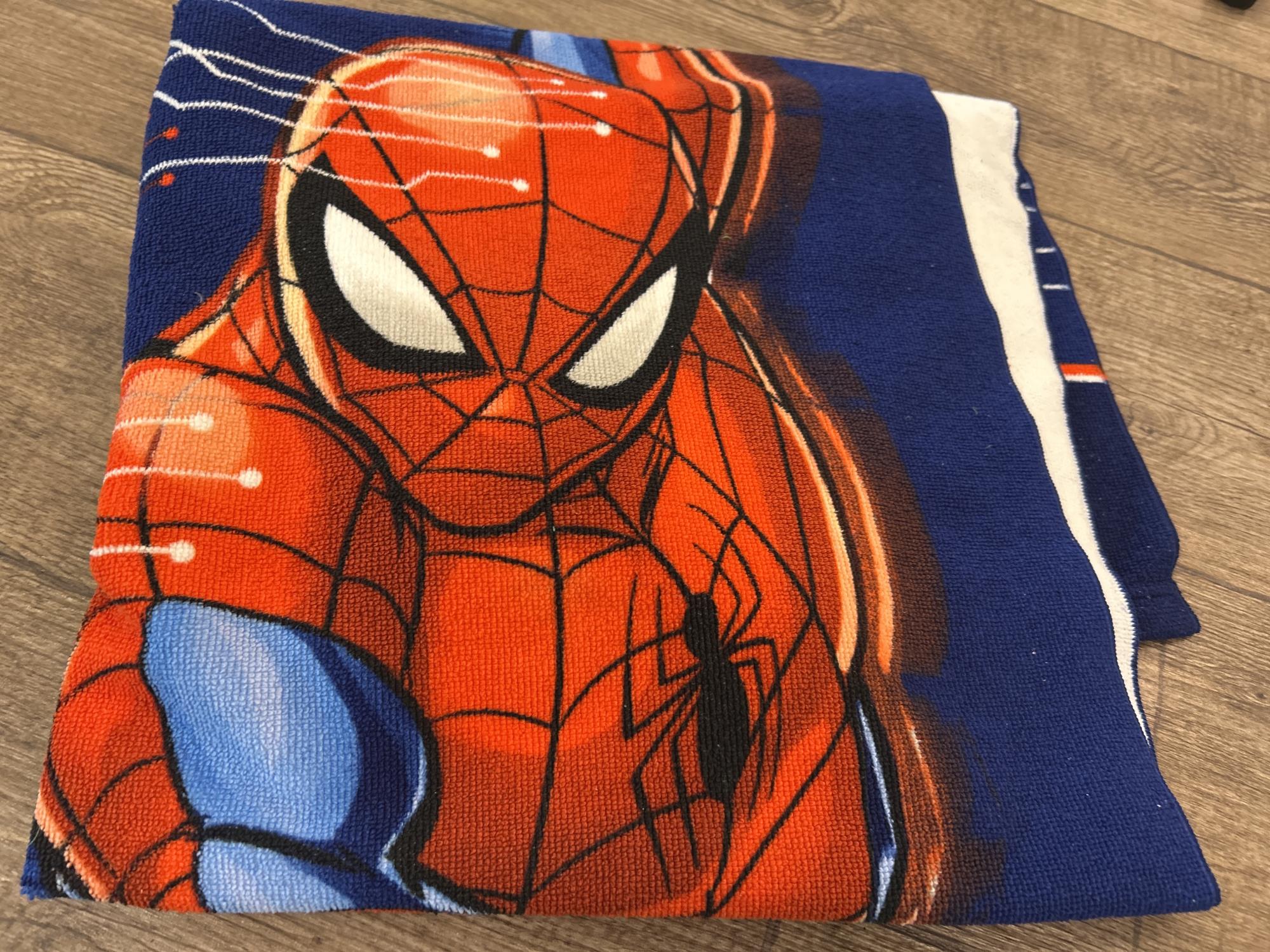 telo mare spiderman mare piscina