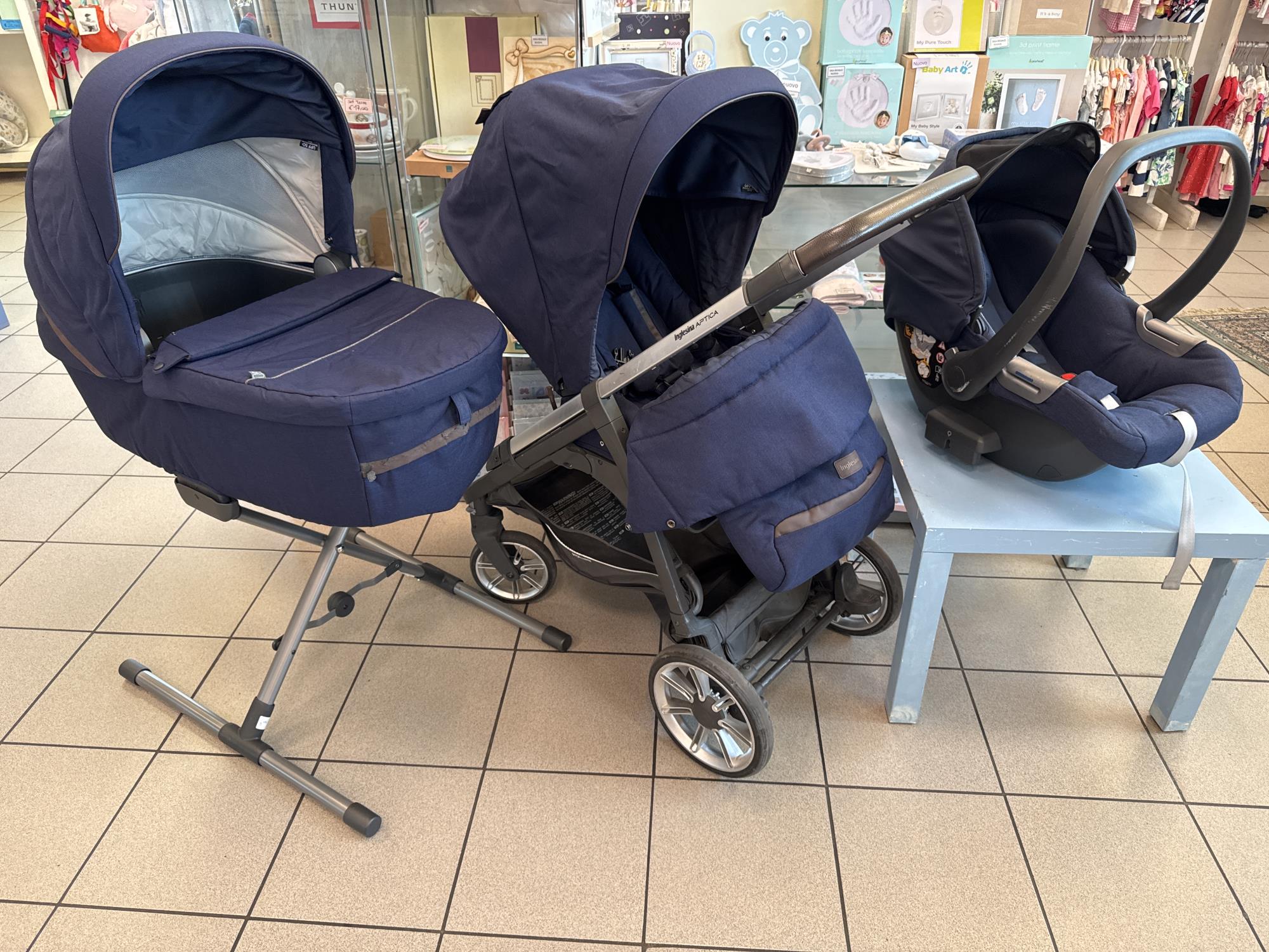 trio aptica passeggino carrozzina e ovetto con coprigambe zanzariera e stand up